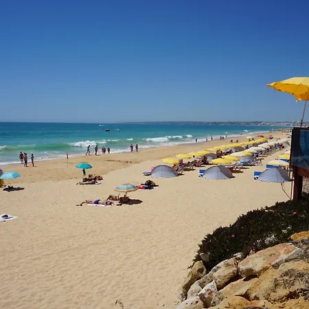 Ana וילה אלבופיירה